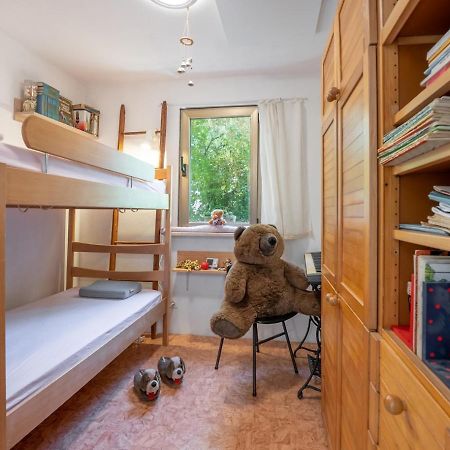 Apartment Ruj ザンブラティヤ エクステリア 写真